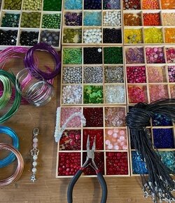 Materialien für die Herstellung von Perlenschmuck